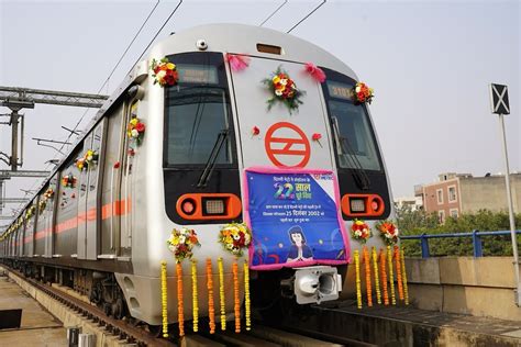 Delhi Metro Rail Corporation (@officialdmrc) .